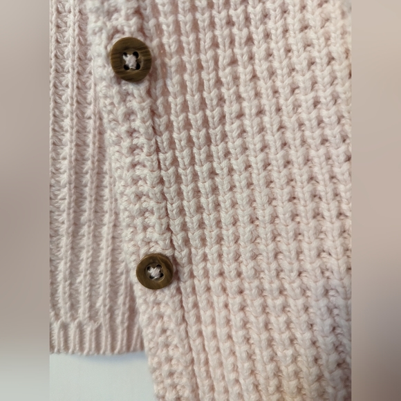 ✨3/$15 Carter's 6M Pink Knit Sweater - Picture 2 of 3